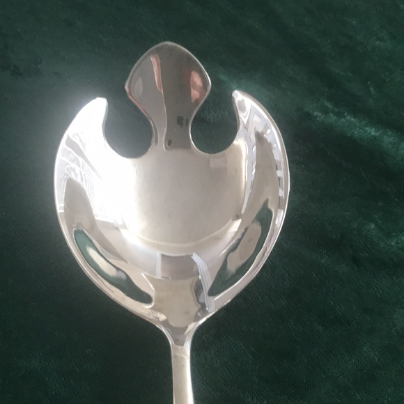 LIKE NEW SILVER-PLATE SERVERS - Picture 5 of 7